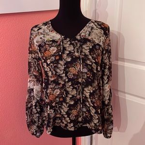Forever 21 Size S floral blouse